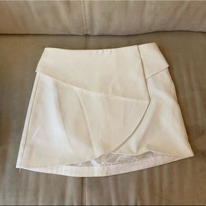 Tobi tulip mini skirt